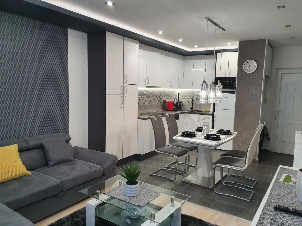 Devai-Lux Apartman Sárvár Exterior foto