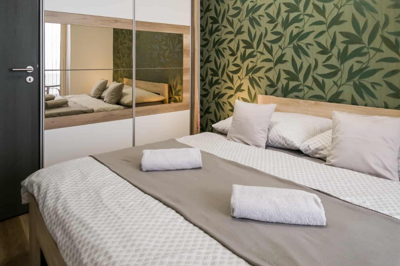 Devai-Lux Apartman Sárvár Exterior foto