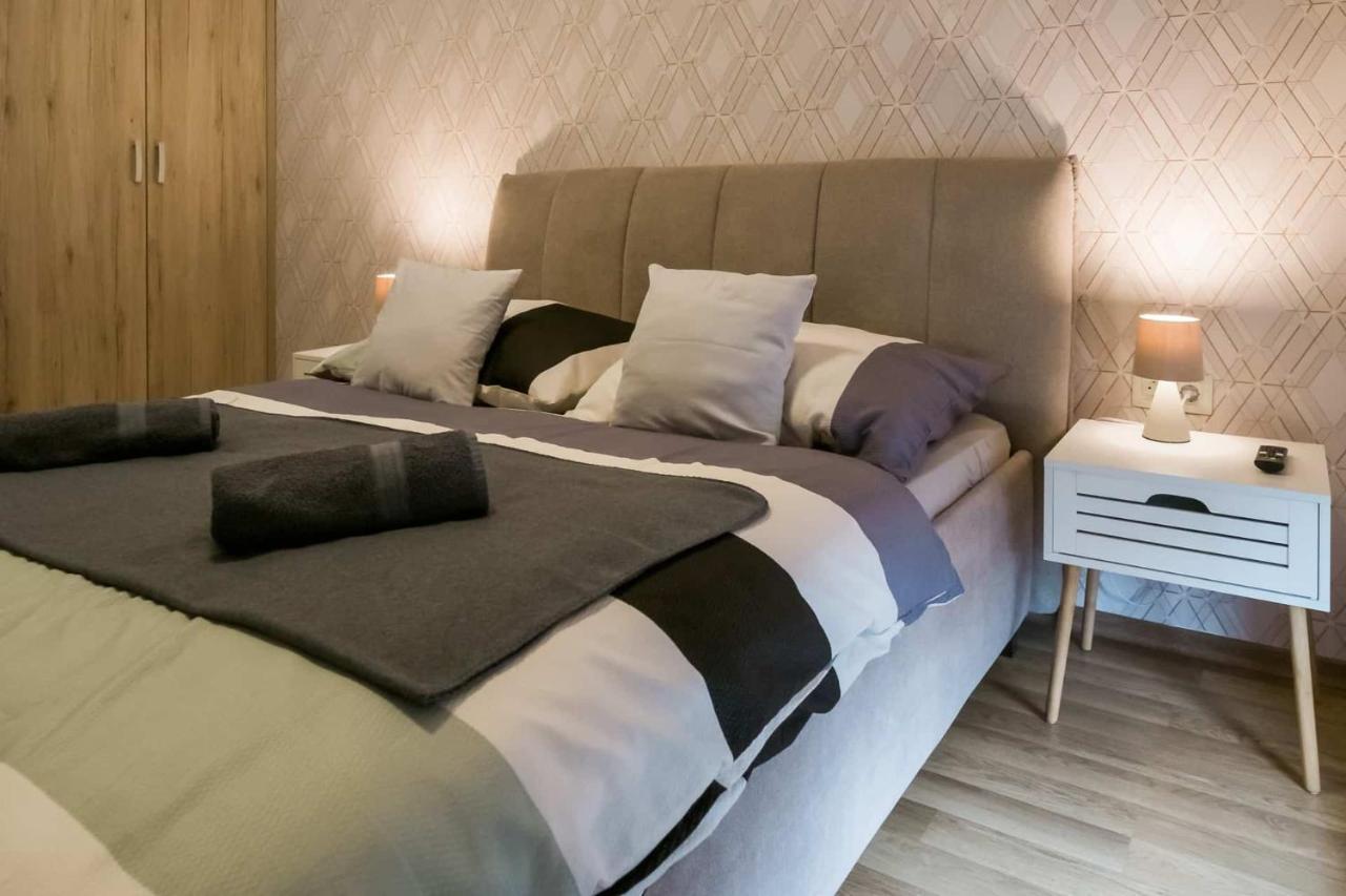 Devai-Lux Apartman Sárvár Exterior foto